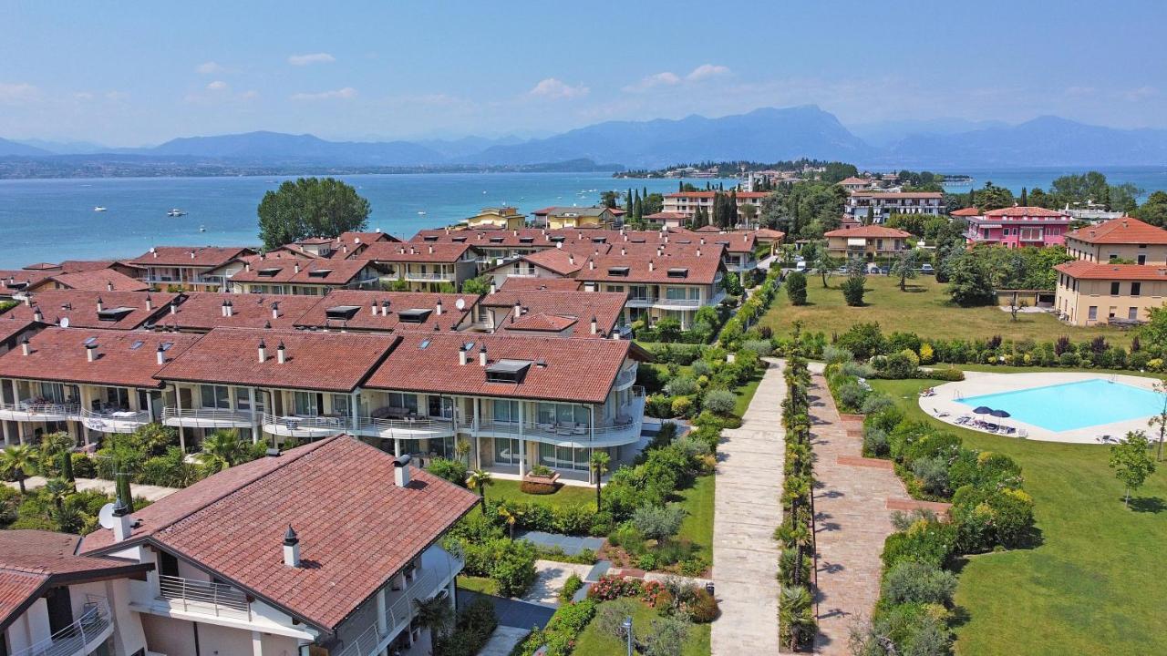 Giulia Luxury Apartment Сирмионе Екстериор снимка